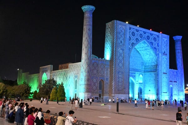 Usbekistan, Sarmakand bei Nacht