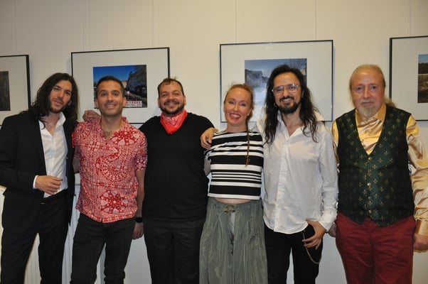 KuBe Konzert DOS MAS DOS, Breite63 mit Javier Gonzalez ( Gesang), Miguel Llobell (Percussion), Juan Camilo Velasquez Bueno (Violine), Natalia Gonzalez Tobon (Flöte/Gesang), Juan Pablo Gonzalez Tobon (Gitarre), Michael Britz (Veranstalter)