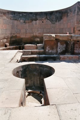 Ruine der Rundkirche Svartnots
