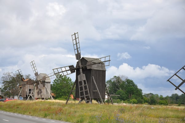 Schweden, Öland, Windmühlen bei Lerkaka