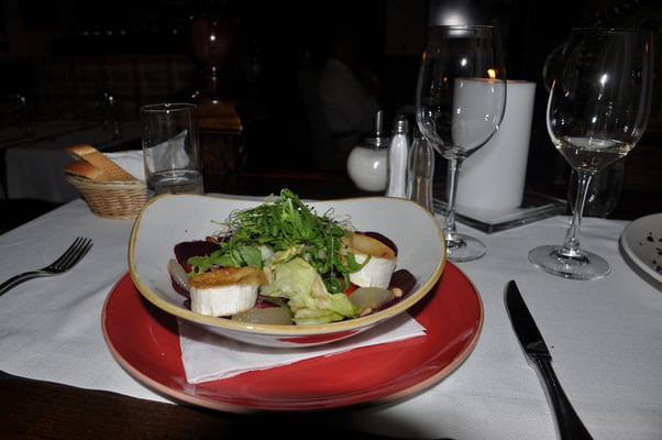 Polen: Danzig: Nach der Stadt Führung Essen in der Piroggerie und Bootsfahrt und danach ins Edelrestaurant Goldwasser