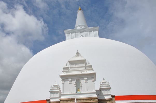 Sri Lanka: Anuradhapura, Dagoba Ruvanveliseya