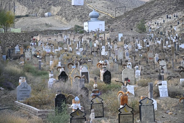 Turkmenistan, Dorf Nokhur, Sara Bibi Schrein und Friedhof