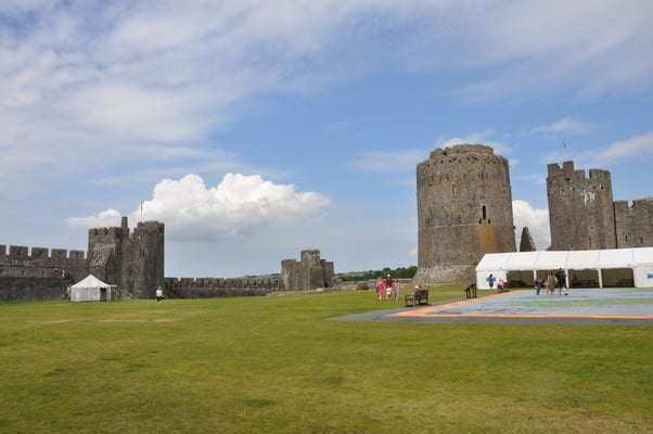 Wales, Auf dem Weg nach Irland: Station in Pembroke, Normannenburg