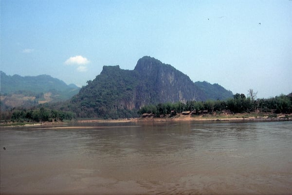 Laos, Pak Ou Höhle am Zusammenfluss Mekong und Nam Ou Fluss