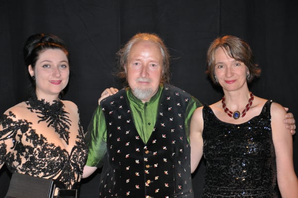 Kube Konzert "Die Nacht ist nicht allein zum Schlafen da", 31. Juli 2021 im Theater im Viertel, Saarbrücken mit Ljiljana Winkler (Sopran), Michael Britz (Veranstalter)  und Stephanie Knauer (Klavier).