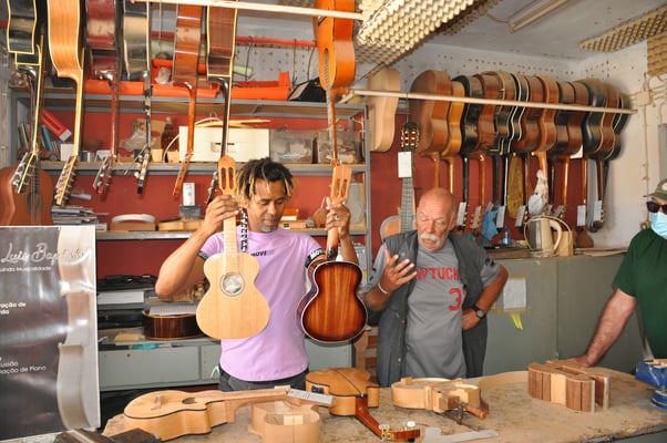 Kap Verden, Insel Sao Vicente, Stadt Mindelo, Gitarrenwerkstadt