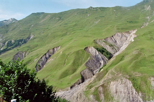 Georgien, Kreuzpass, "Sattel des Kaukasus"