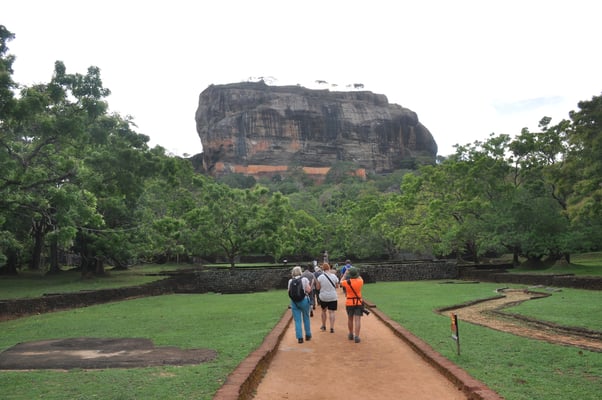 Sri Lanka, Sigirya, Rieselfels Sigirya (Löwenfels)
