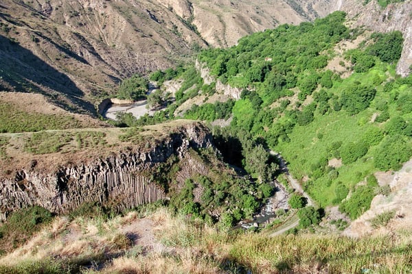Garni, römisch-hellenistischer Tempel, Blick in die Landschaft