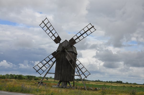 Schweden, Öland, Windmühlen bei Lerkaka