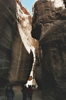 Jordanien, In der Schlucht auf dem Weg nach Petra