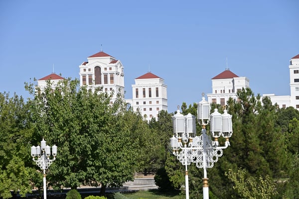Turkmenistan, Ashgabad, Unabhängigkeitsdenkmal