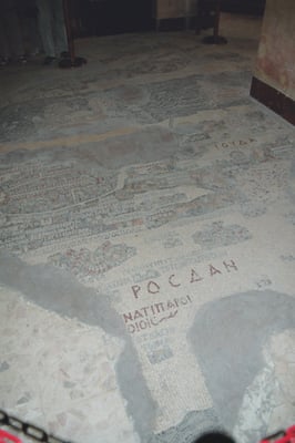 Jordanien, Madaba, griechisch-orthodoxe Kirche mit antiker Palästinakarte