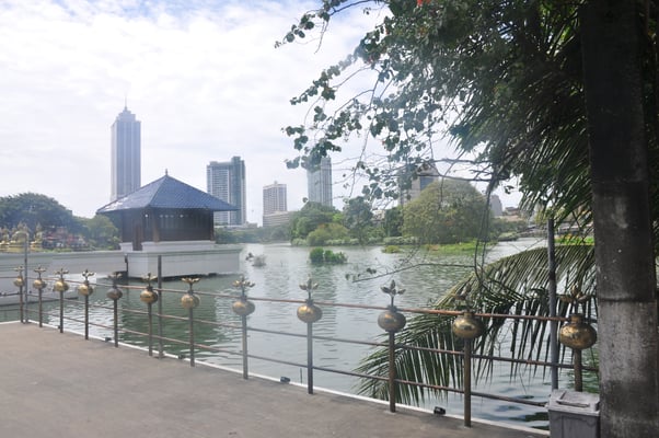 Sri Lanka, Colombo Stadtrundfahrt, Buddha Tempel, Halle der Unabhängigkeit