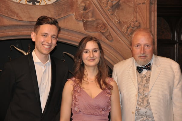 KuBe Konzert "Vergessene Komponistinnen - Unerhört weiblich", 23. August 2024, Rathausfestsaal Saarbrücken, Alexander Baier (Klavier), Lana Hartmann (Sopran), Michael Britz (Veranstalter).