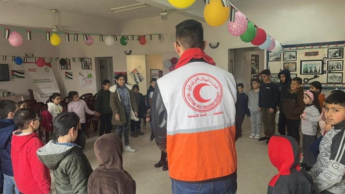 An activity on personal hygiene and dental hygiene in cooperation with the Palestinian Red Crescent (2)