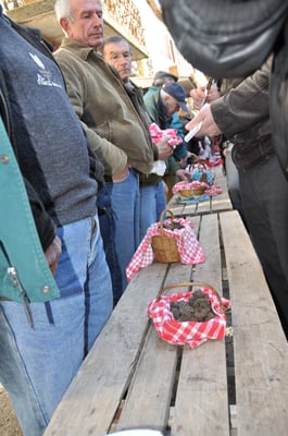 Marché aux truffes de Lalbenque (C. Roques - ADT Lot)