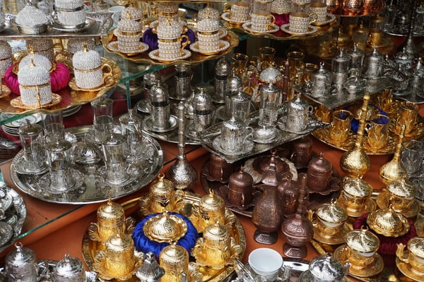 Auf dem Basar - da findet man alles, was man braucht und noch mehr von dem, was man nicht braucht...