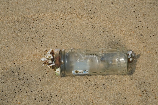 Flaschenpost - leer - schon gelesen...
