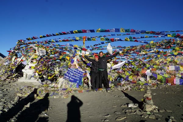 Auf dem Torong La - zusammen mit Surat...