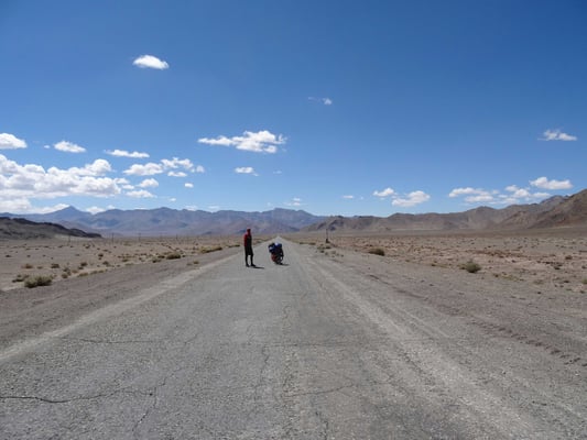 Einmal mehr diese so wundervolle Strasse ins "Nichts"...