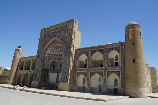 Bukhara ist einfach nur schön - kaum Touristen - nur einige Velofahrer aus aller Welt - viele Schweizer...
