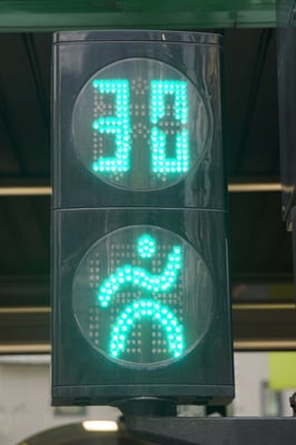 Andorra hat wohl das dynamischte Ampelmännchen weltweit... Sieht aus, als ob es tanzen würde...