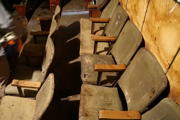 Sitze der besten Kategorie im Kino von Imphal...