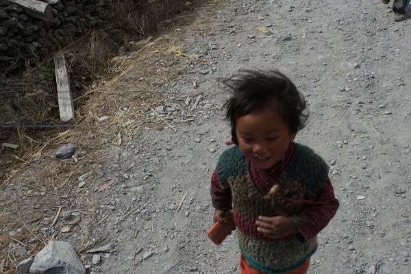 Sie rannte so schnell auf mich zu, dass ich mit der Kamera zu langsam war...