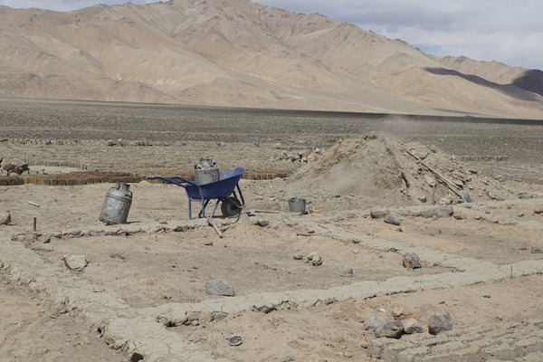 Ziegelsteinfabrikation in Alichur...