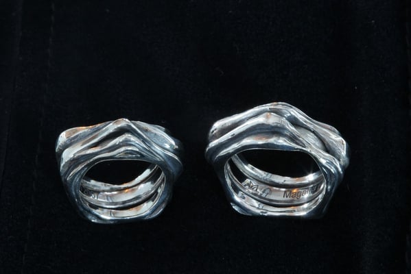 Alliances argent et or blanc