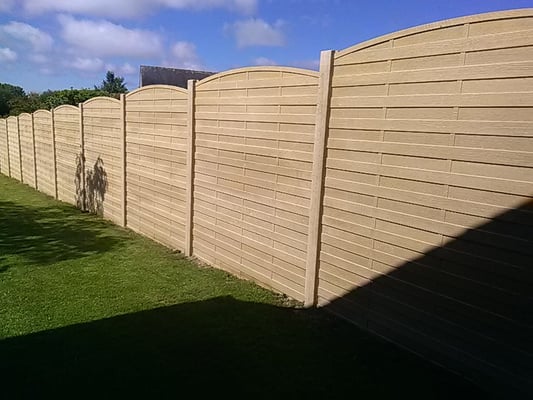 clôture béton imitation bois 35140 Gosné