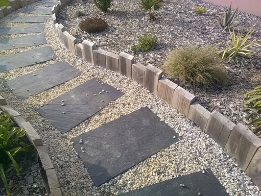 cheminement ardoise paysagistes 35140 Saint Ouen des Alleux