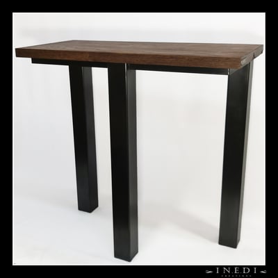 Table haute Nathly,  plateau chêne, pieds en acier cirés. Ce modèle a été réalisé sur commande