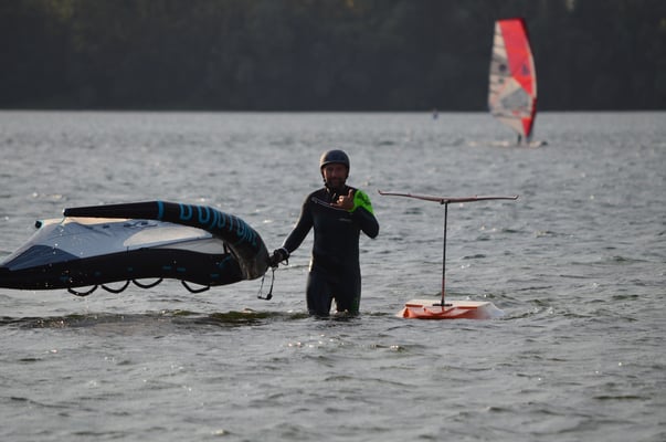 Slingshot Outwit 120 Liter mit Hover Glide FWing V.1 