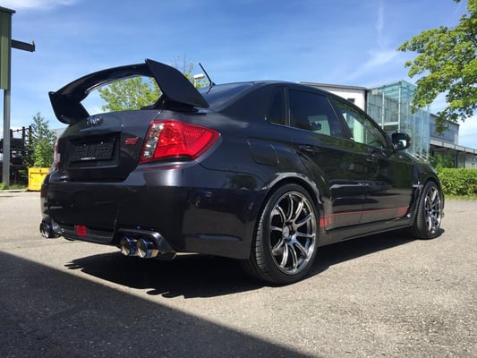 Advan Felgen und Invidia Auspuffanlage! 