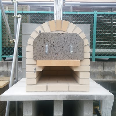 耐火レンガによるオリジナルピザ窯（石窯）＠奈良県北葛城郡広陵町 設計・施工事例画像