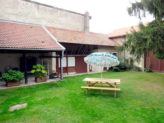 La cour intérieure - Gîte à la campagne - Meuse