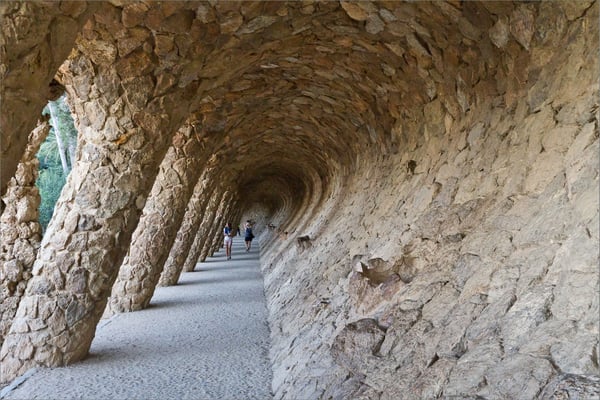 Parc Güell (portique de la Lavandière), Barcelone, Espagne
