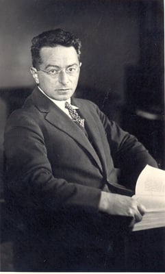 Richard Courant (1888-1972), Anfang der 1920er Jahre. Der Professor der Mathematik war SPD-Mitglied und ein beliebter Redner. Ab März gehörte er zum neuen Rat der Stadt. Städtisches Museum Göttingen 