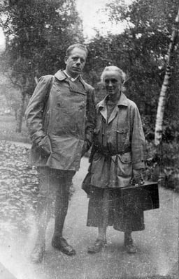 Leonard Nelson (1882-1927) mit Minna Specht (1879-1961), Foto 1920. Gründer des sozialistischen "Internationalen Jugendbundes" (IJB). Archiv der sozialen Demokratie/ FES