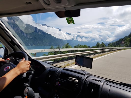 Fahrt entlang des Walensee