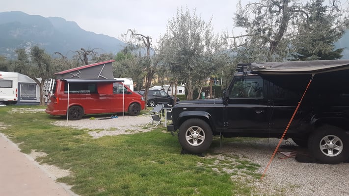 ...per Zufall direkt neben dem VW von Kristine und Nils