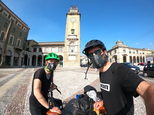 Stopp bei Kilometer 80 in Bergamo