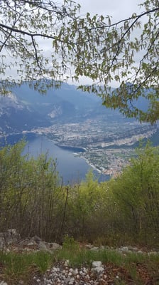 Bikingtour Dosso dei Roveri: Sicht auf Torbole...1'300 Höhenmeter hochfahren :)
