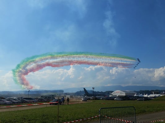 Das Team Frecce Tricolori macht den Abschluss mit ihrer crazy Show!!