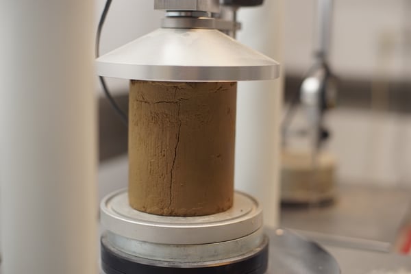 Einaxiale Druckfestigkeit Flüssigboden