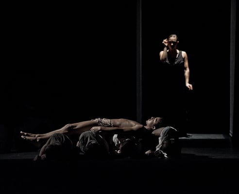 Juana  Asun Noales    Luna Negra Dance Theater