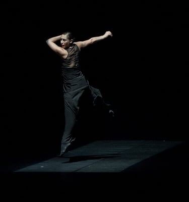 Juana  Asun Noales    Luna Negra Dance Theater